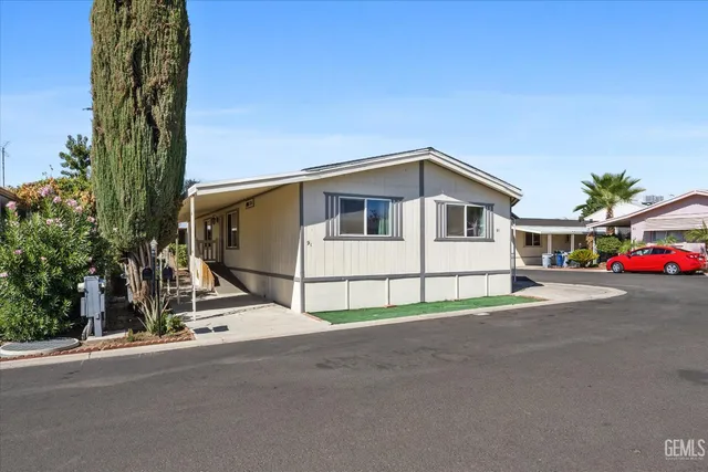 a view of outdoor space