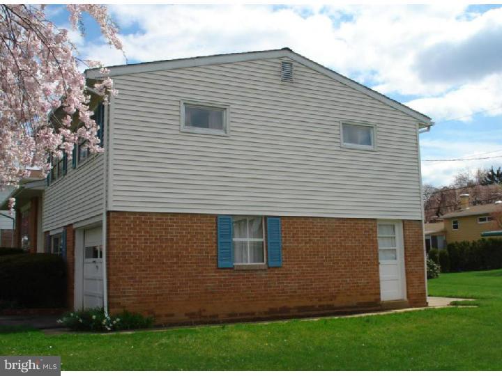 34 Oberlin Avenue Sinking Spring, PA 19608 - Photo 2 of 24