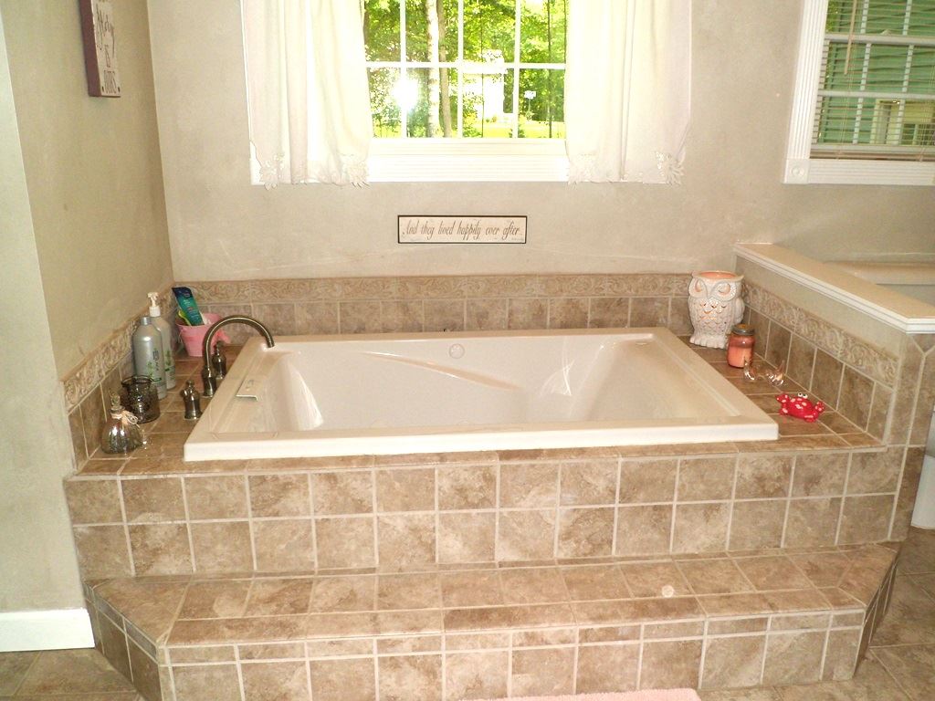 2860 South Chippewa Road Mount Pleasant, MI 48858 - Photo 17 of 36 1814336-16.JPG