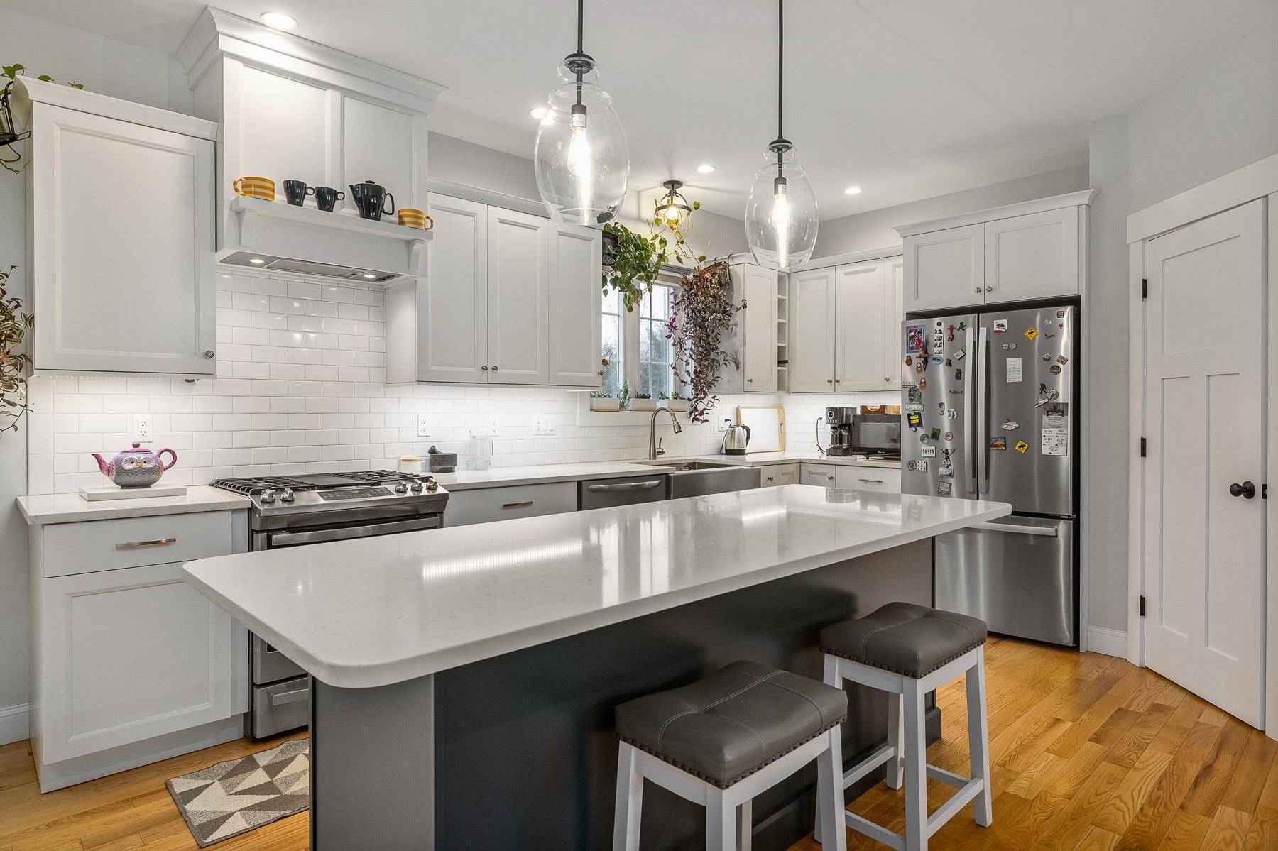 42 Rockingham Avenue Portsmouth, NH 03801 - Photo 4 of 39