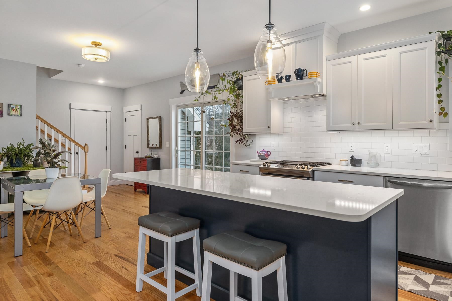 42 Rockingham Avenue Portsmouth, NH 03801 - Photo 6 of 39