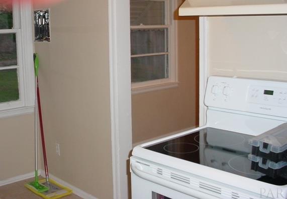 210 Bryant Road Pensacola, FL 32507 - Photo 12 of 17