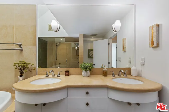 $999,000 | 28711 Pacific Coast Highway, Unit 18, Malibu, CA 90265