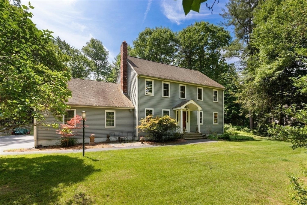 83 Willow Ridge Road North Andover, MA 01845 - Photo 3 of 42