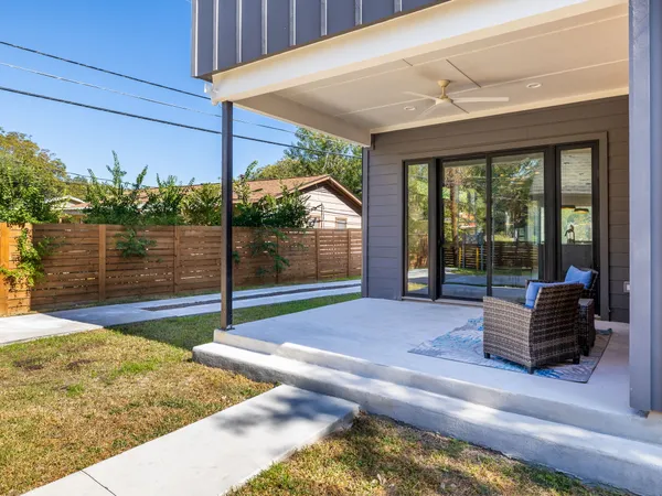 $850,000 | 6620 Isabelle Drive, Unit B, Austin, TX 78752