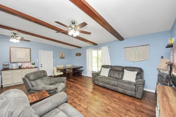 $280,000 | 1405 Avenue G, Danbury, TX 77534
