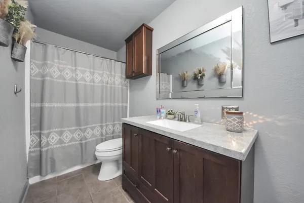 $280,000 | 1405 Avenue G, Danbury, TX 77534
