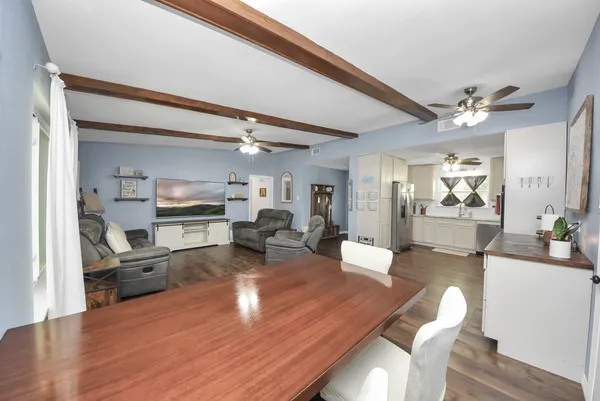 $280,000 | 1405 Avenue G, Danbury, TX 77534