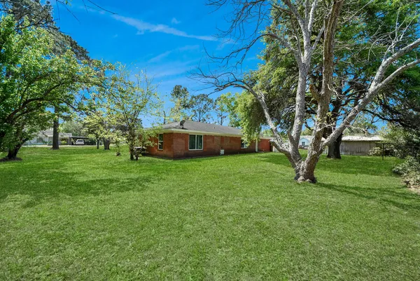 $280,000 | 1405 Avenue G, Danbury, TX 77534