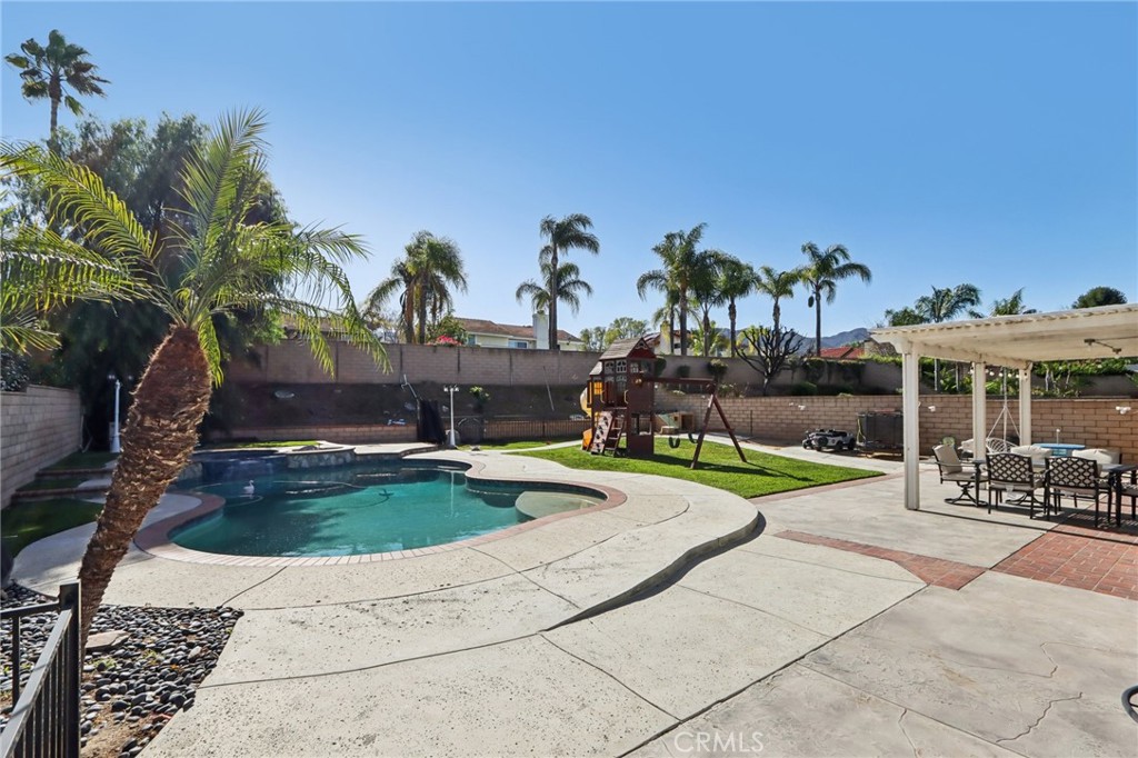 1278 Millbrook Road Corona, CA 92882 - Photo 38 of 45