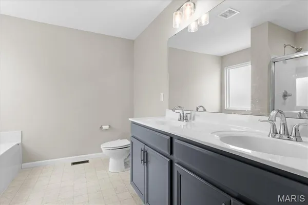 $426,000 | 7053 Richmond Drive, Glen Carbon, IL 62034