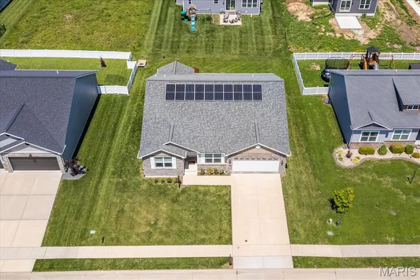 $426,000 | 7053 Richmond Drive, Glen Carbon, IL 62034