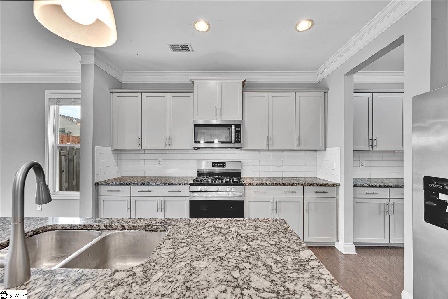 845 Deepwood Court Boiling Springs, SC 29316 - Photo 15 of 39