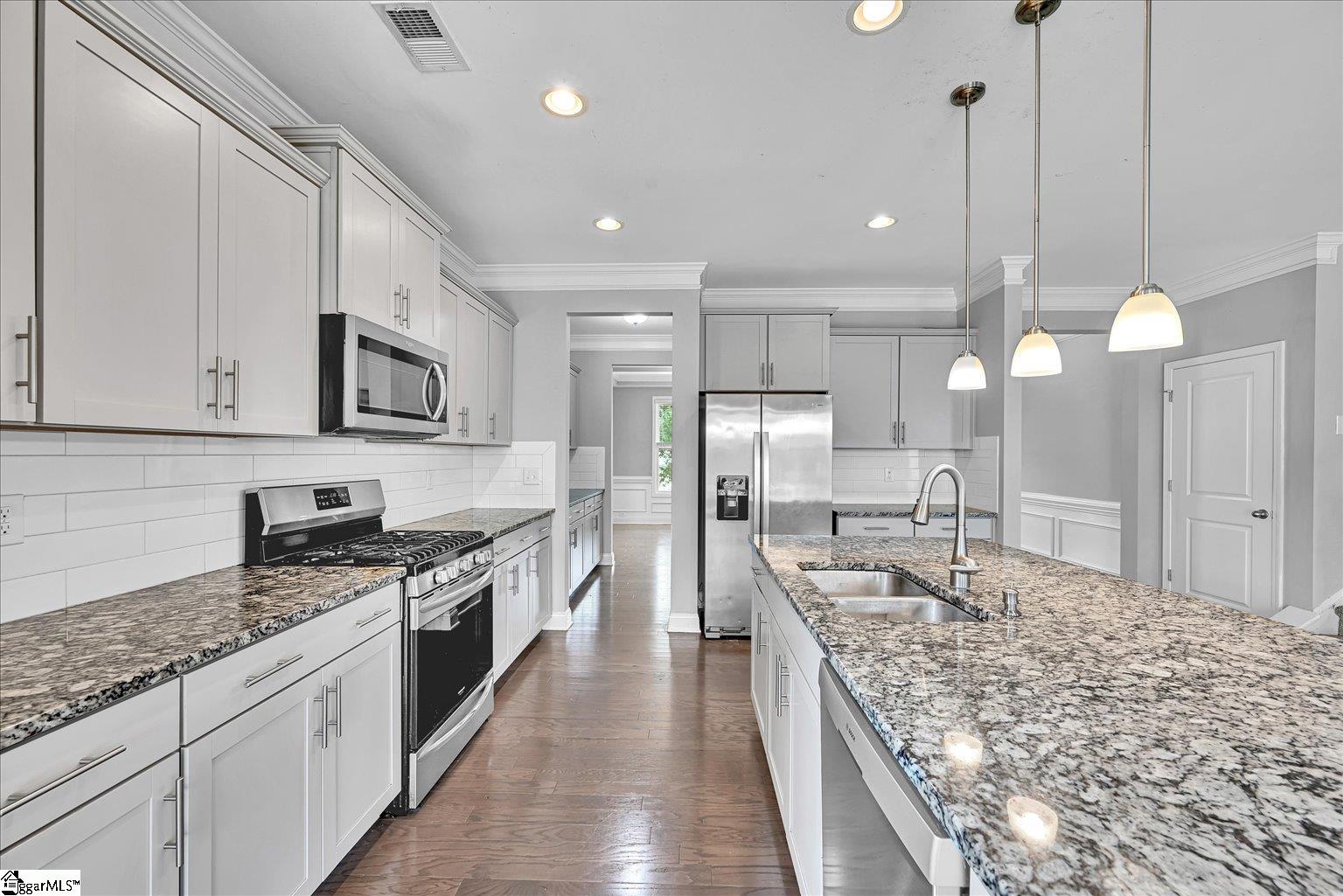 845 Deepwood Court Boiling Springs, SC 29316 - Photo 17 of 39