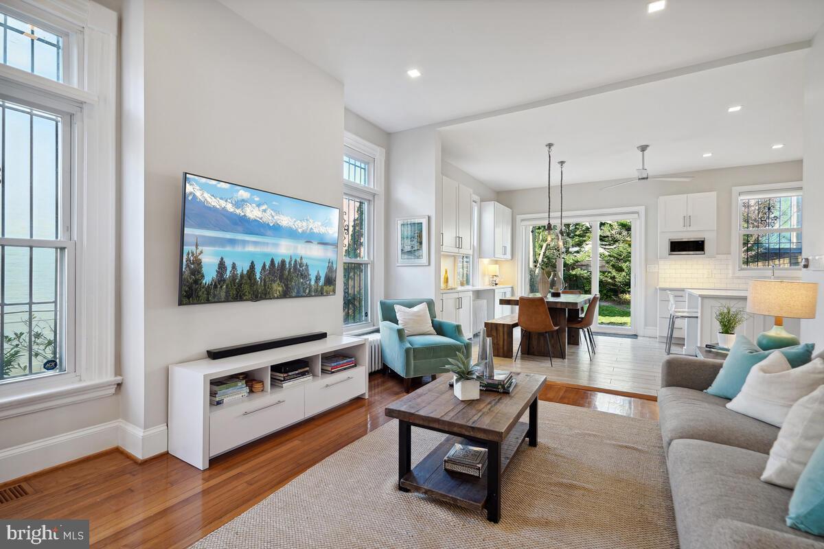 413 U Street Northwest Washington, DC 20001 - Photo 11 of 67 Double parlor