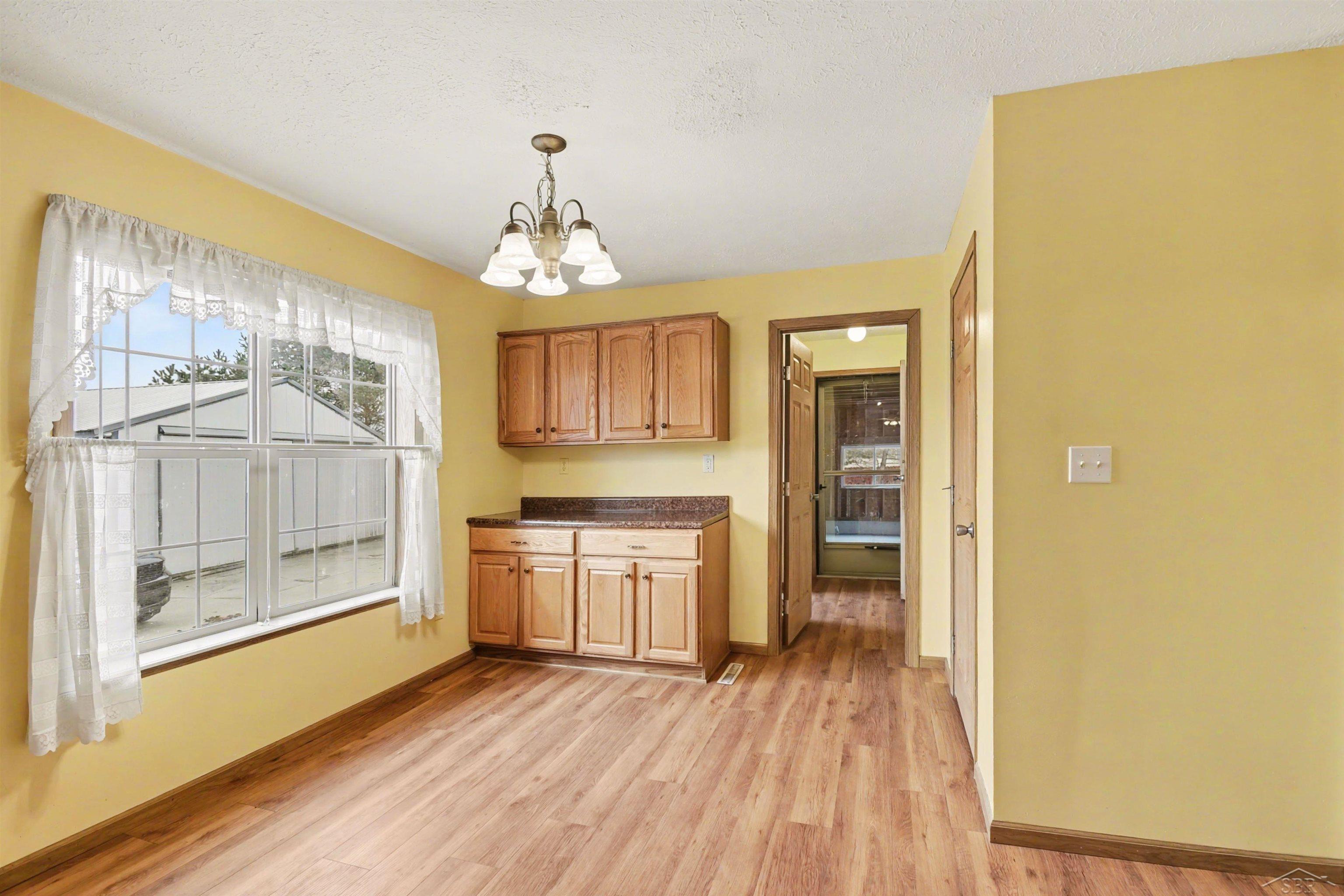 25 East Highwood Road Gladwin, MI 48624 - Photo 10 of 29