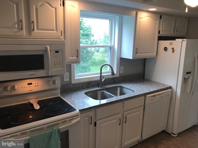 990 Mckinstrys Mill Road Union Bridge, MD 21791 - Photo 8 of 30 Kitchen