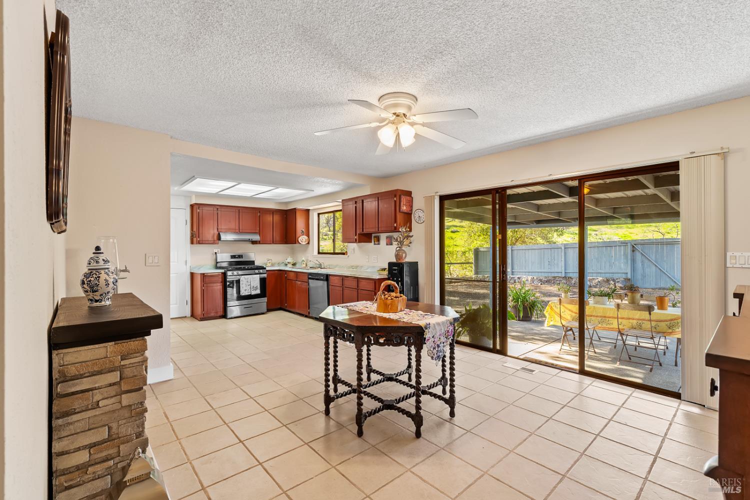 807 Deer Park Road St. Helena, CA 94574 - Photo 17 of 42