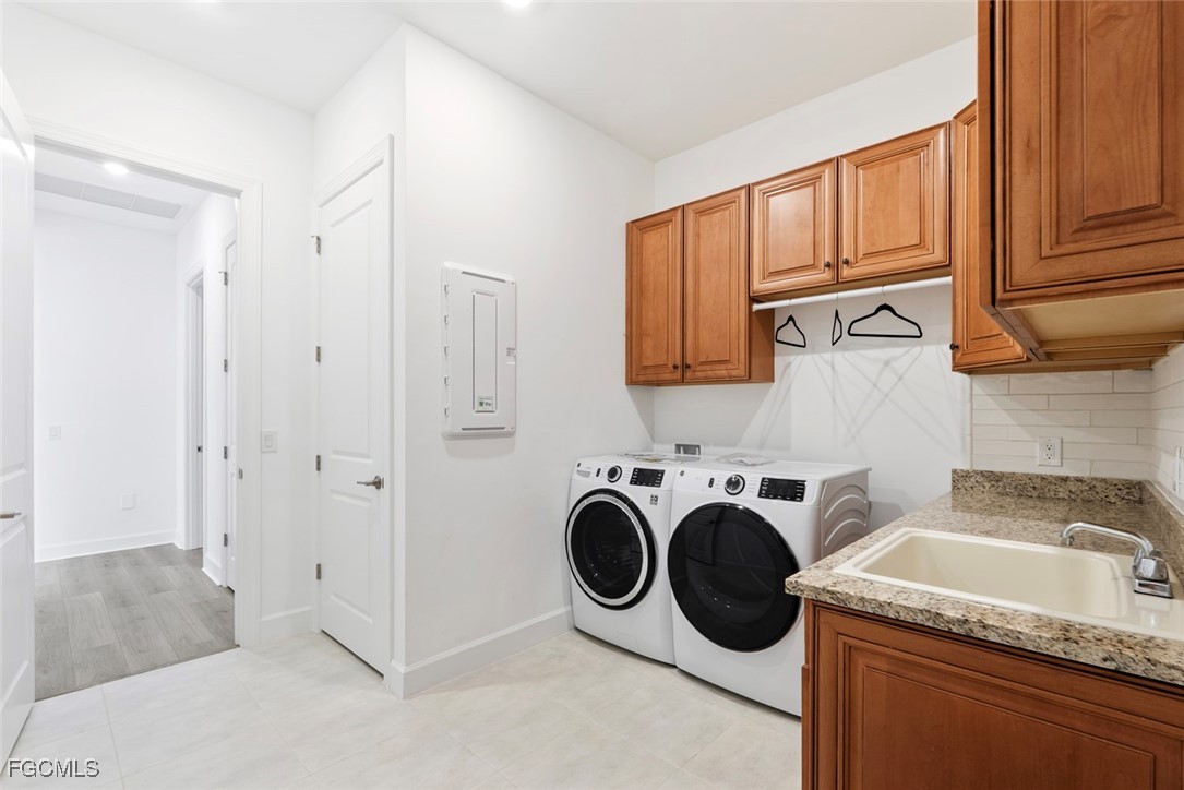 15745 Cortina Street Naples, FL 34114 - Photo 26 of 41