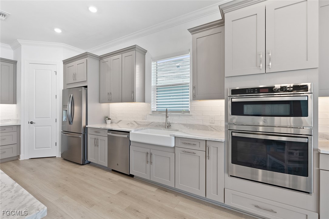 15745 Cortina Street Naples, FL 34114 - Photo 9 of 41