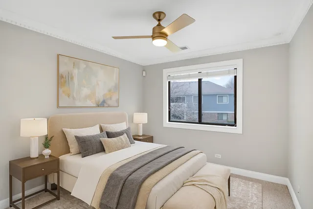 $2,300 | 263 Driftwood Lane, Unit 2D, Schaumburg, IL 60193