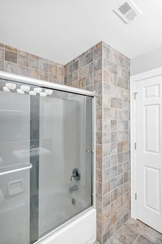 $2,300 | 263 Driftwood Lane, Unit 2D, Schaumburg, IL 60193