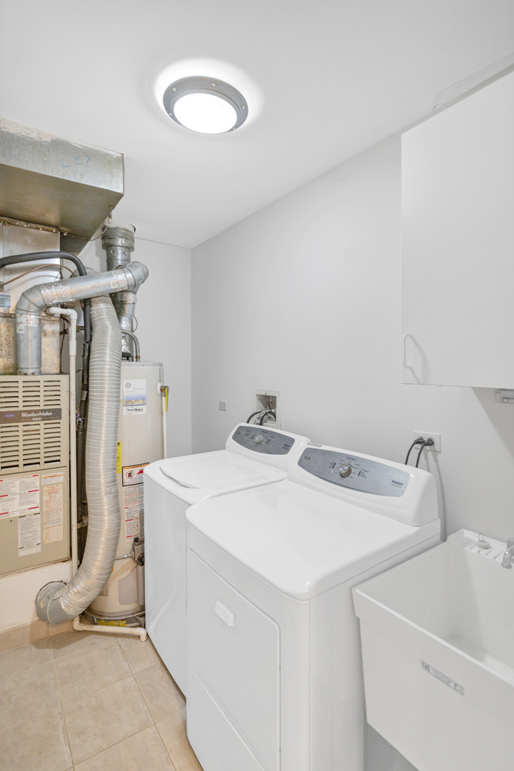 263 Driftwood Lane, Unit 2D Schaumburg, IL 60193 - Photo 18 of 19