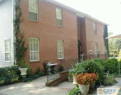 397 Dunhams Corner Road East Brunswick, NJ 08816 - Photo 1 of 8 Gallery Image 1