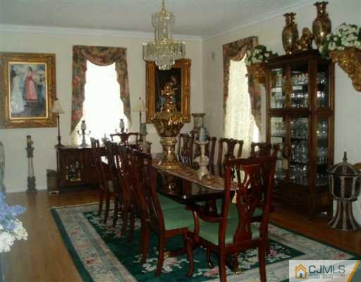 397 Dunhams Corner Road East Brunswick, NJ 08816 - Photo 5 of 8 Gallery Image 5