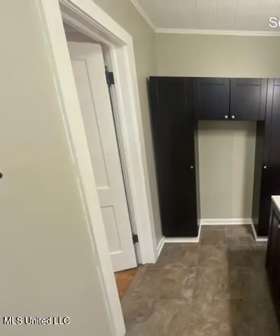 $1,300 | 403 South Laurel Street, Summit, MS 39666