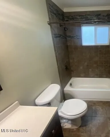 $1,300 | 403 South Laurel Street, Summit, MS 39666