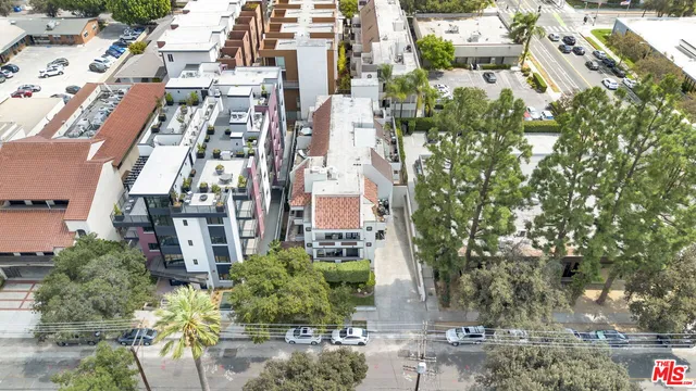 an aerial view of multiple house