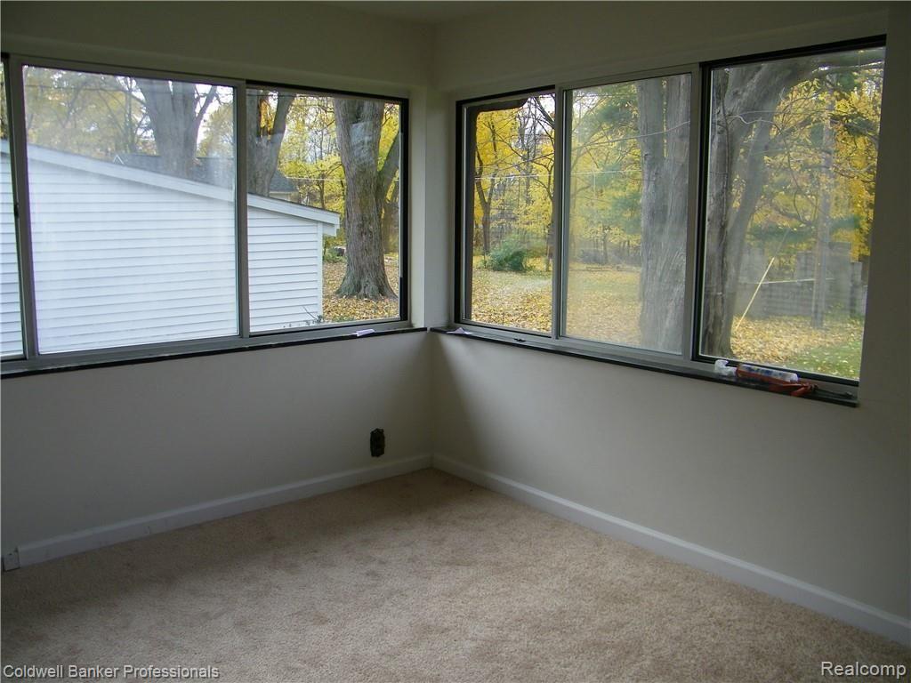 6843 Jefferson Road North Branch, MI 48461 - Photo 12 of 30 100_0009.jpg
