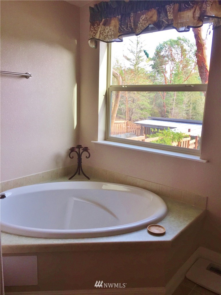 2260 Bailer Hill Road Friday Harbor, WA 98250 - Photo 16 of 23 Gallery Image 16