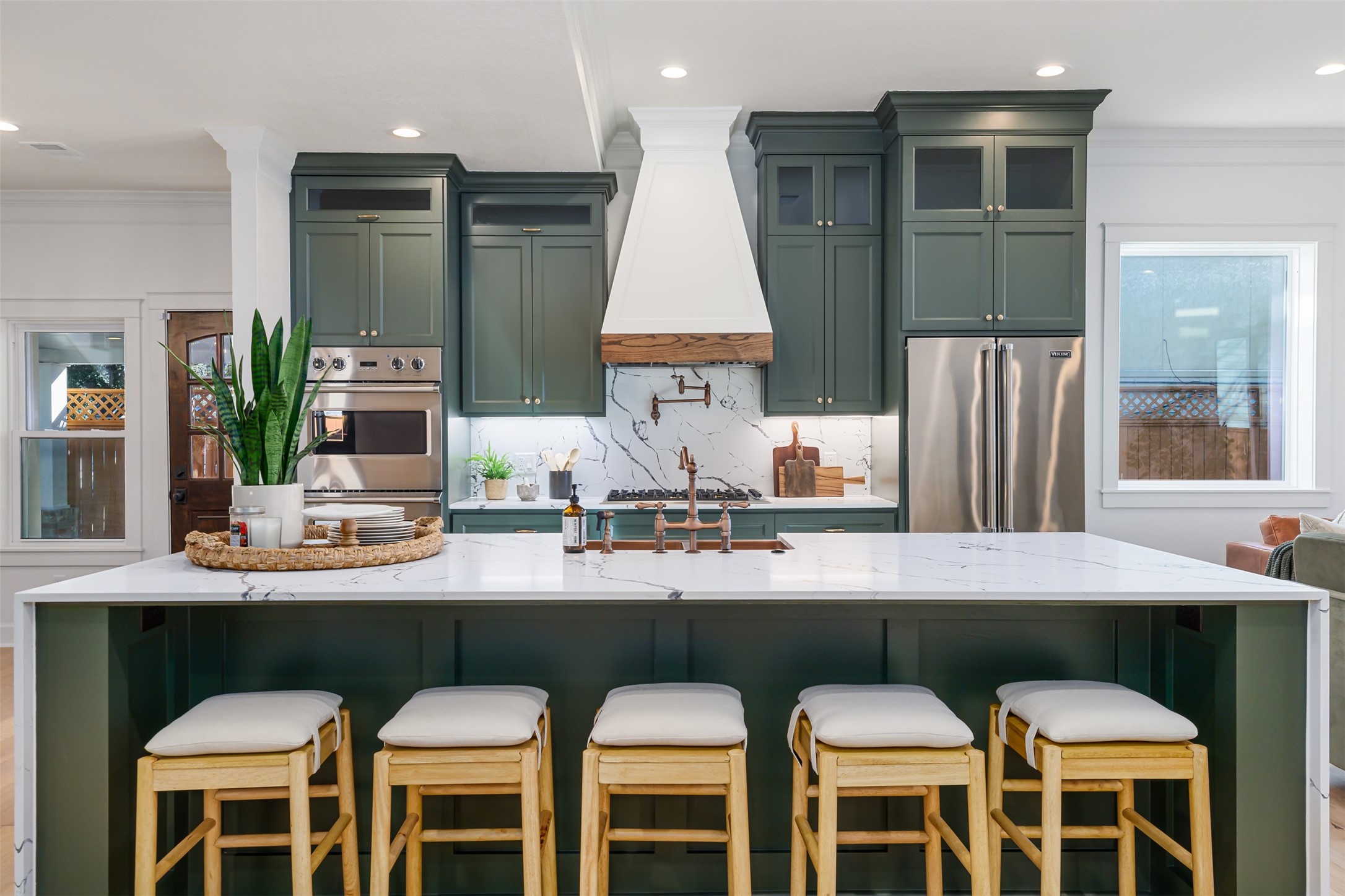 1535 Rutland Street Houston, TX 77008 - Photo 3 of 50 a kitchen with stainless steel appliances a sink and cabinets
