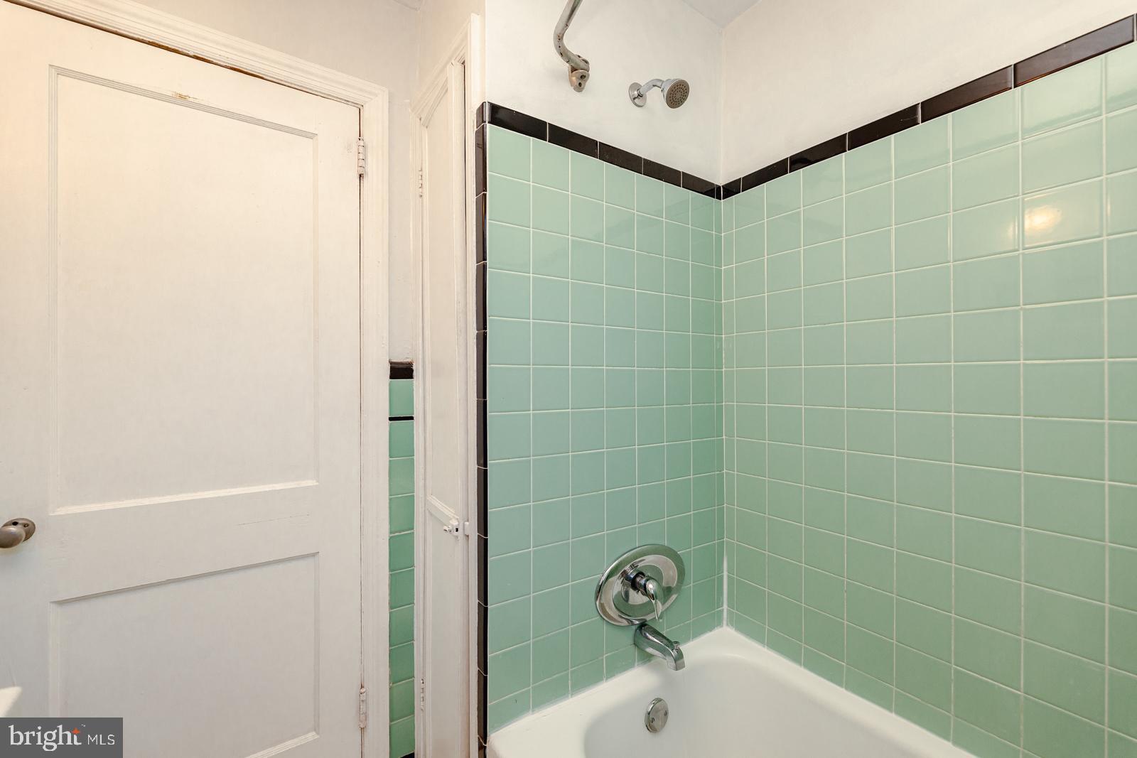 119 Valley View Road Media, PA 19063 - Photo 30 of 44 Full Bath