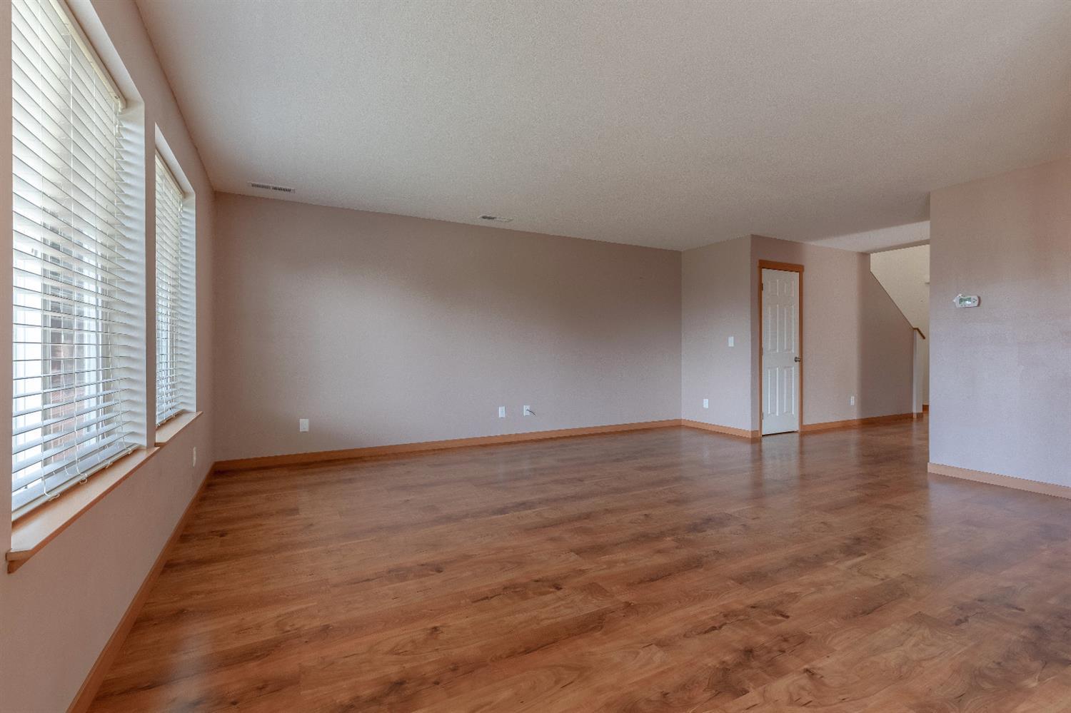 1487 Ridge Way Medford, OR 97504 - Photo 9 of 25 Additional Photo