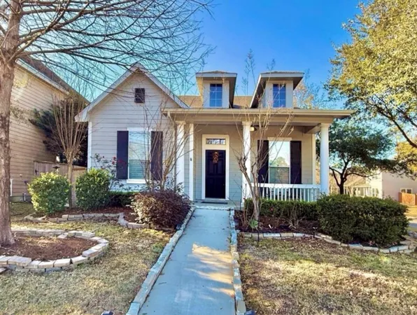 $2,400 | 98 West Montfair Boulevard, The Woodlands, TX 77382