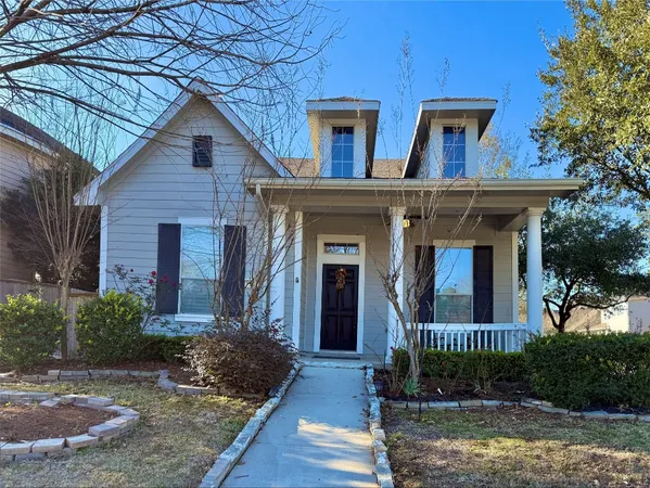 $2,400 | 98 West Montfair Boulevard, The Woodlands, TX 77382