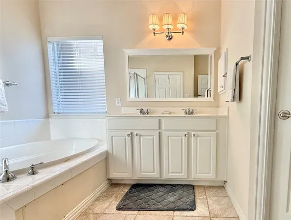 $2,400 | 98 West Montfair Boulevard, The Woodlands, TX 77382