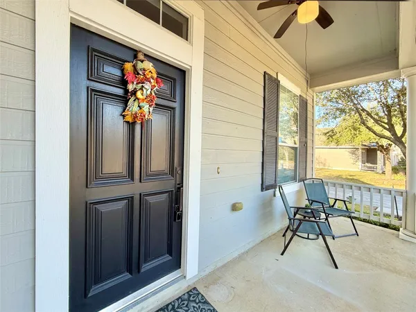 $2,400 | 98 West Montfair Boulevard, The Woodlands, TX 77382