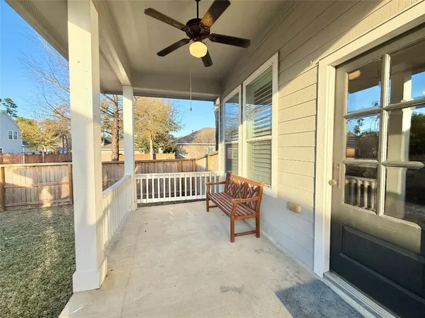 $2,400 | 98 West Montfair Boulevard, The Woodlands, TX 77382