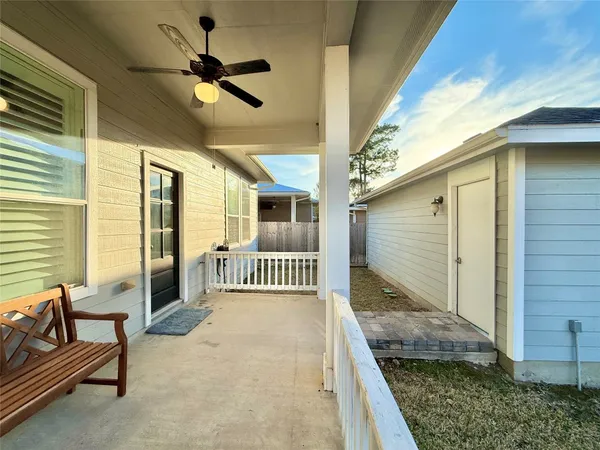 $2,400 | 98 West Montfair Boulevard, The Woodlands, TX 77382