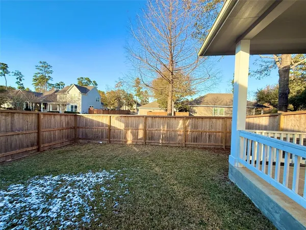 $2,400 | 98 West Montfair Boulevard, The Woodlands, TX 77382