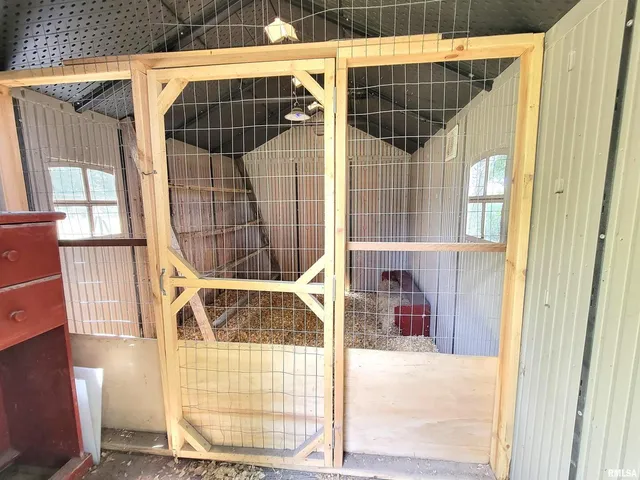 $249,000 | 2517 Cherrybark Lane, Flora, IL 62839