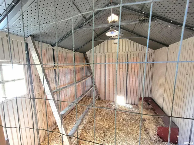 $249,000 | 2517 Cherrybark Lane, Flora, IL 62839