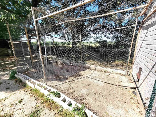 $249,000 | 2517 Cherrybark Lane, Flora, IL 62839