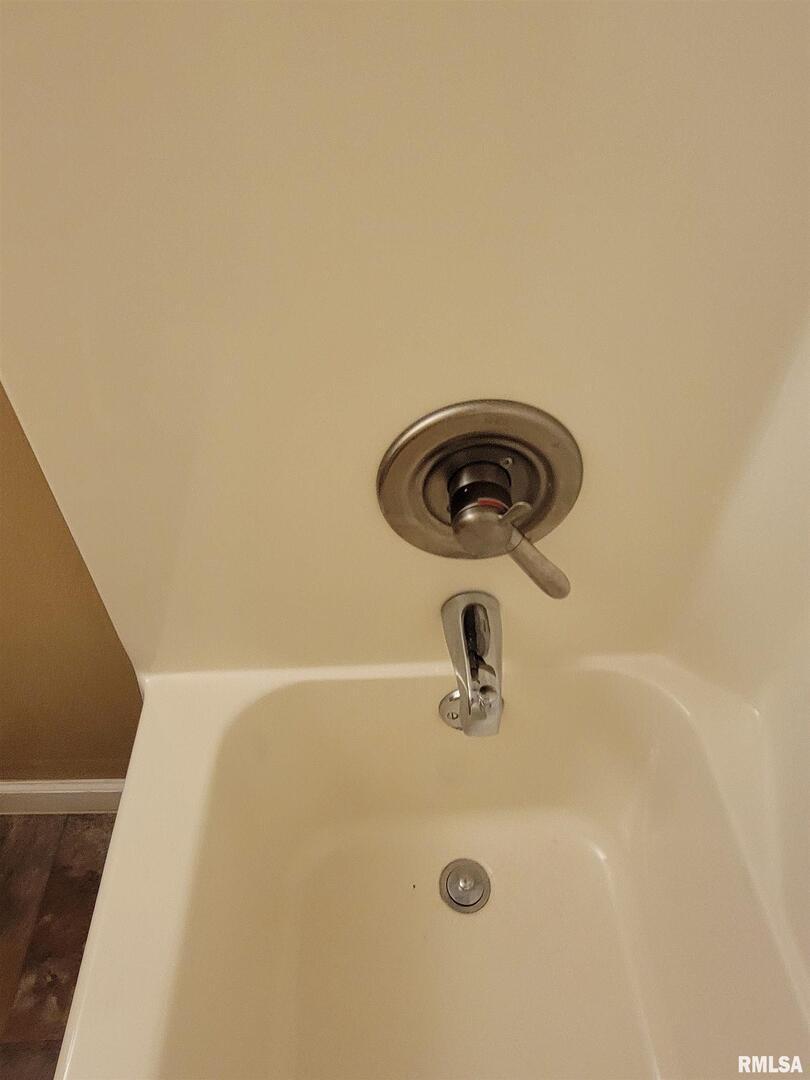 2517 Cherrybark Lane Flora, IL 62839 - Photo 77 of 99