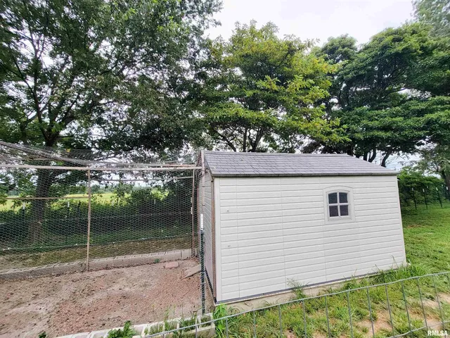 $249,000 | 2517 Cherrybark Lane, Flora, IL 62839