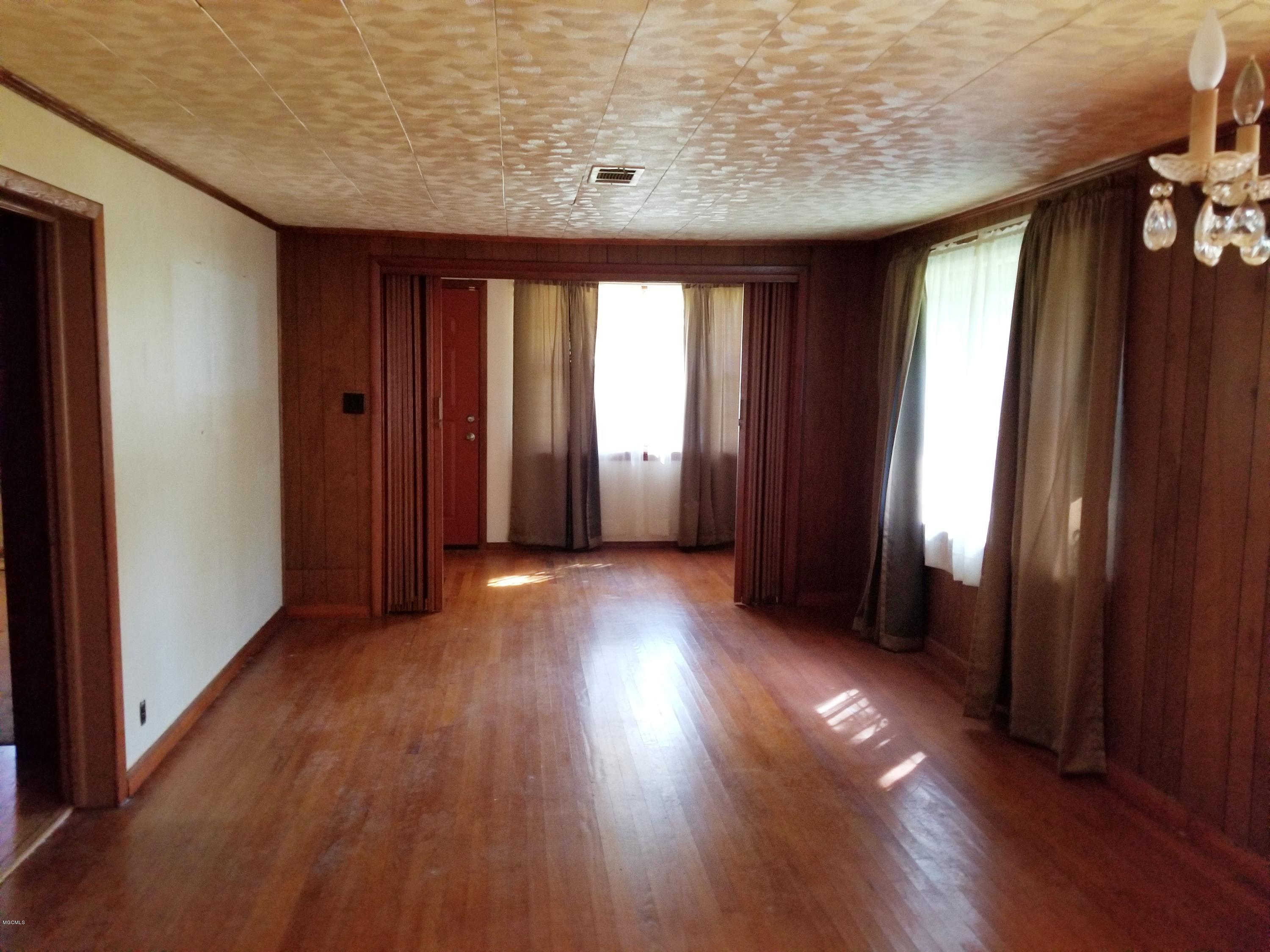 4005 West Pine Street Moss Point, MS 39563 - Photo 20 of 20 20180828_165349